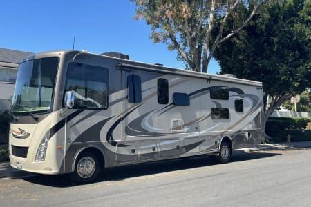 Rv Rental Sleeps 10 People Large 10 Person Rv Rental